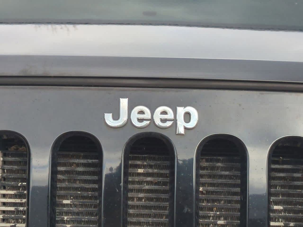 Thumbnail: 2012 Jeep Wrangler - 12