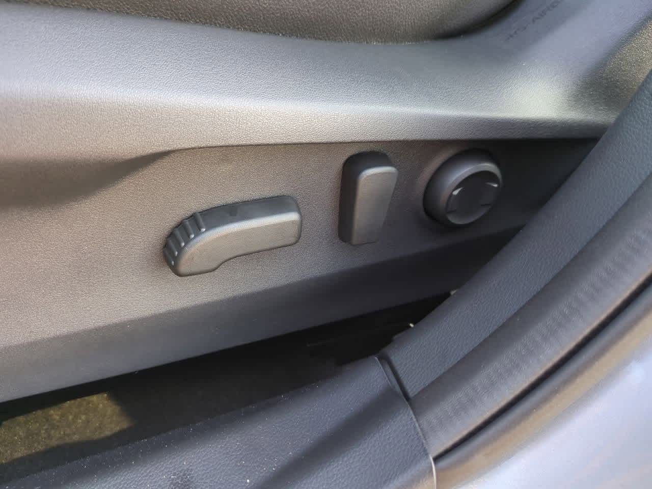 Thumbnail: 2025 Subaru Outback - 16