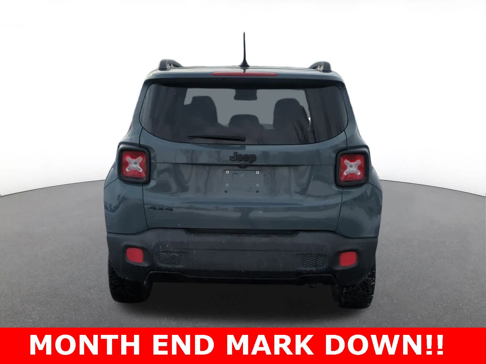 Thumbnail: 2017 Jeep Renegade - 5