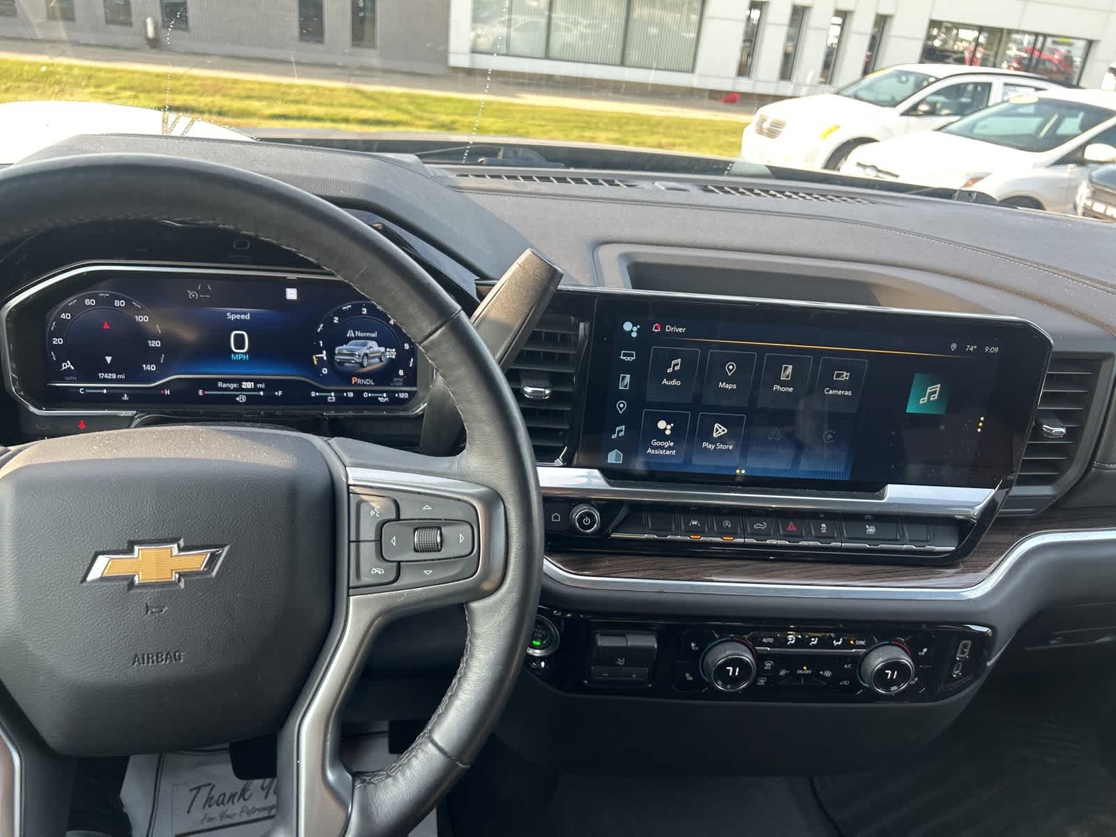 Thumbnail: 2022 Chevrolet Silverado 1500 - 12