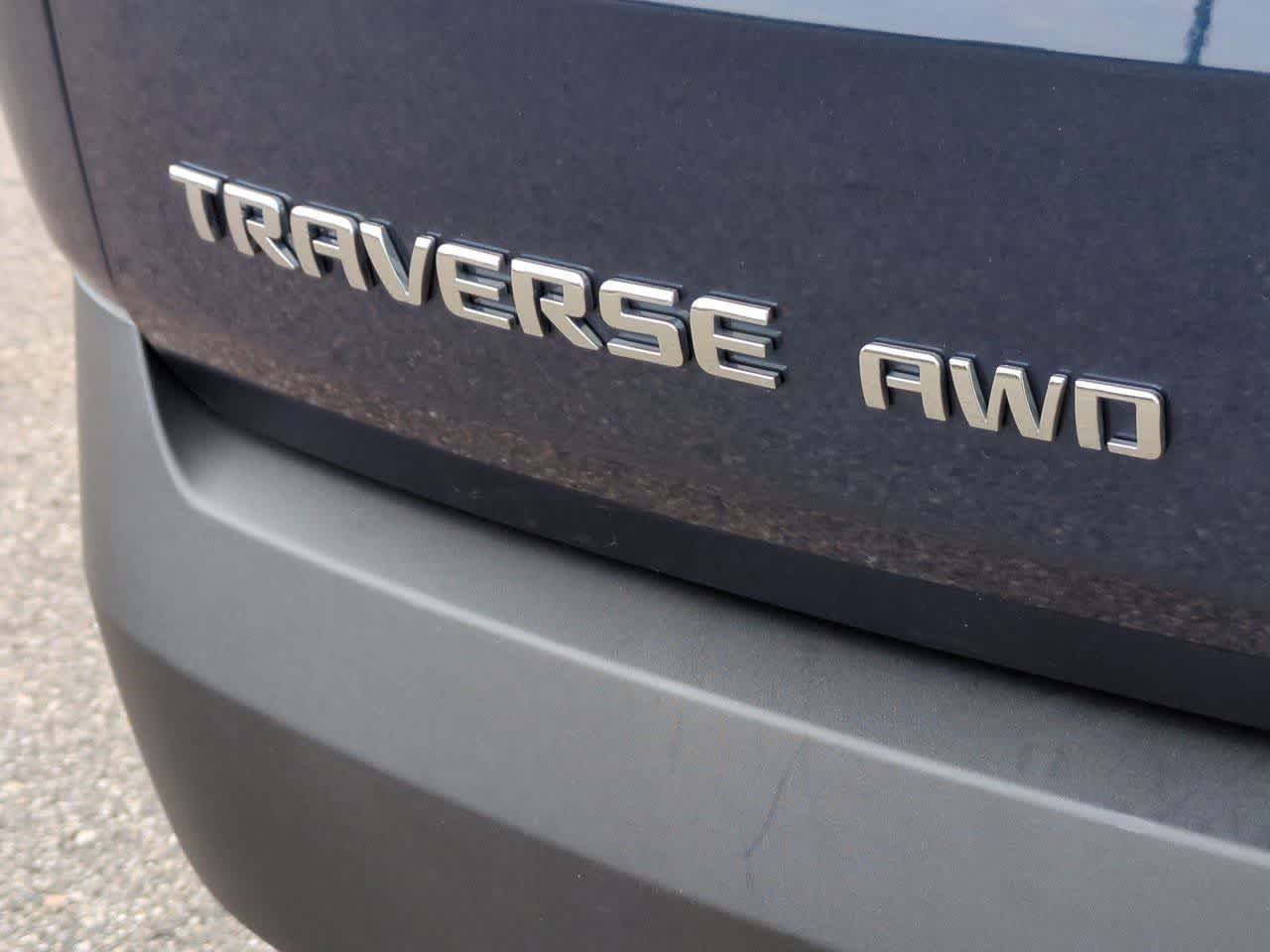 Thumbnail: 2023 Chevrolet Traverse - 11