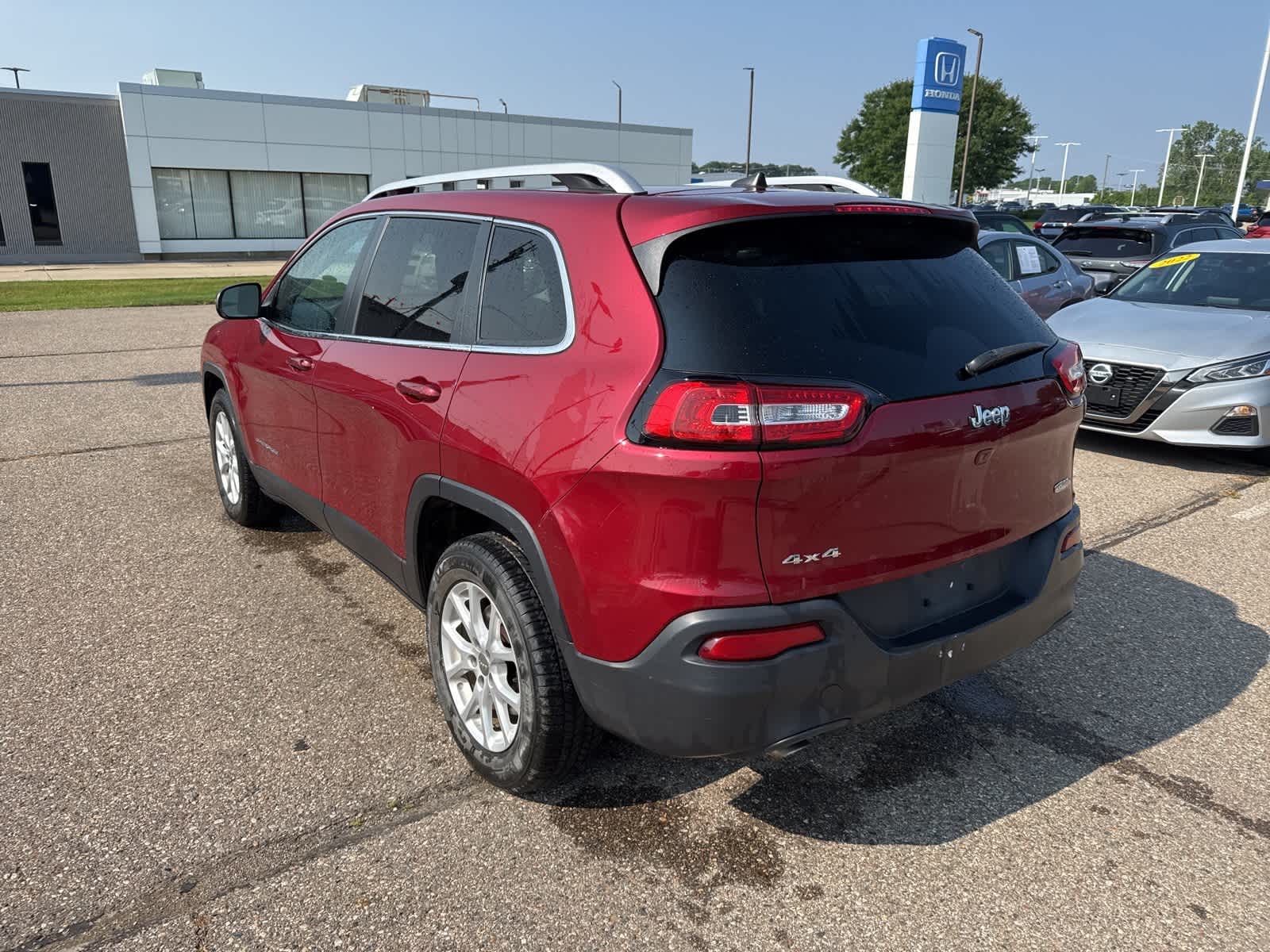 Thumbnail: 2016 Jeep Cherokee - 2