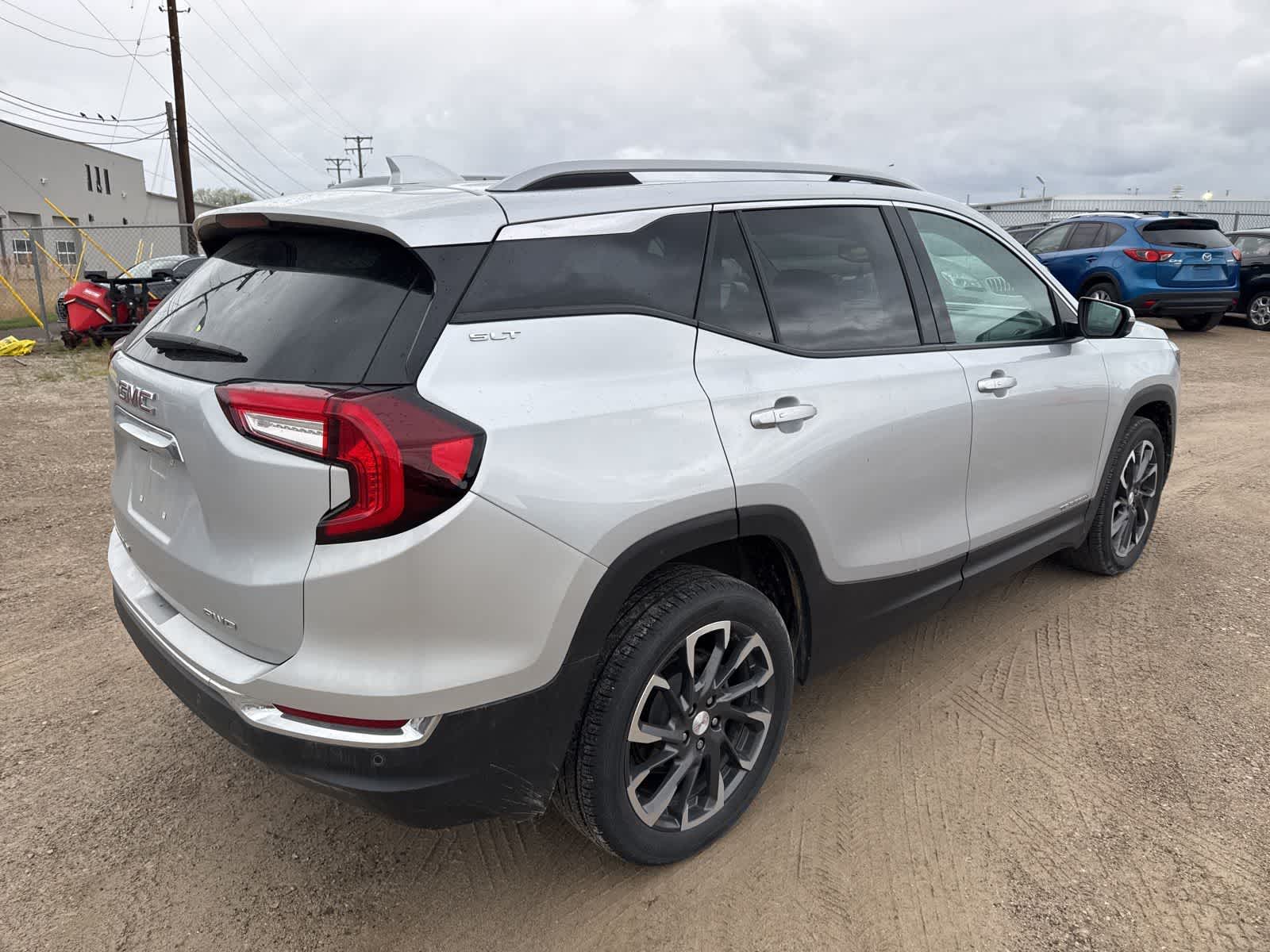 Thumbnail: 2022 GMC Terrain - 3