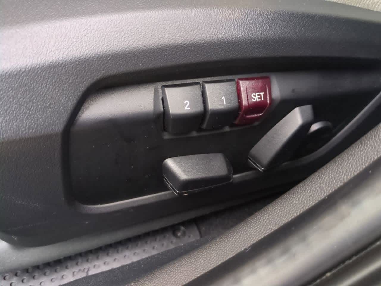 Thumbnail: 2025 MINI Cooper Hardtop - 15