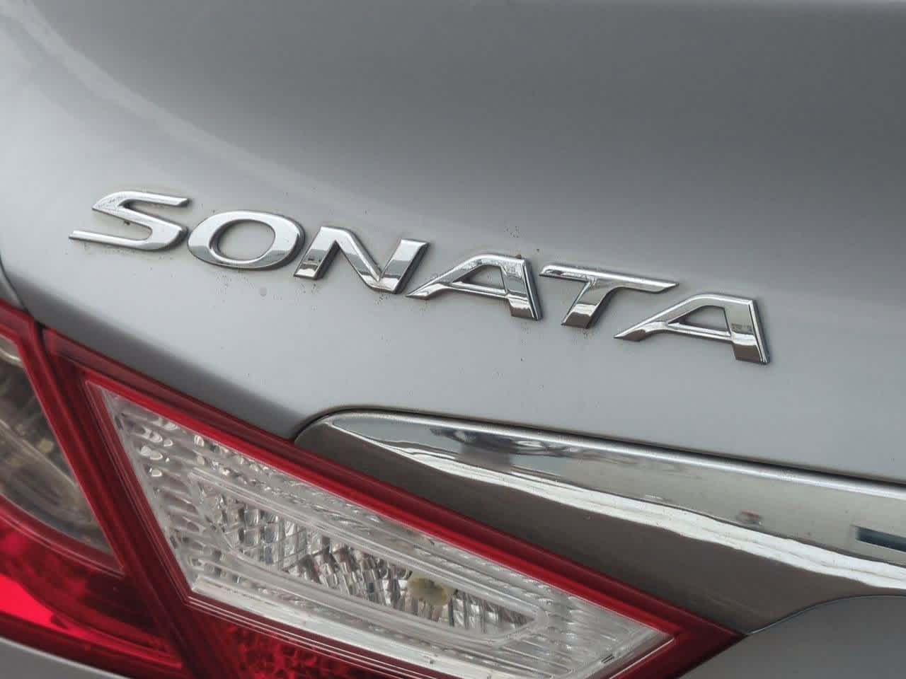 Thumbnail: 2014 Hyundai Sonata - 12