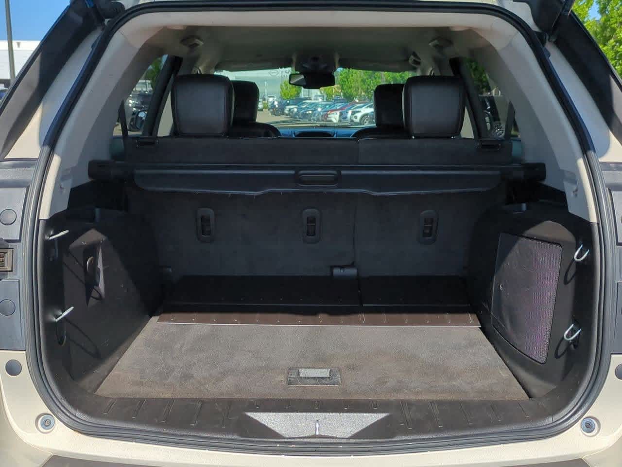 Thumbnail: 2012 Chevrolet Equinox - 32