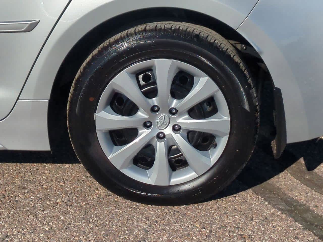 Thumbnail: 2024 Toyota Corolla - 12