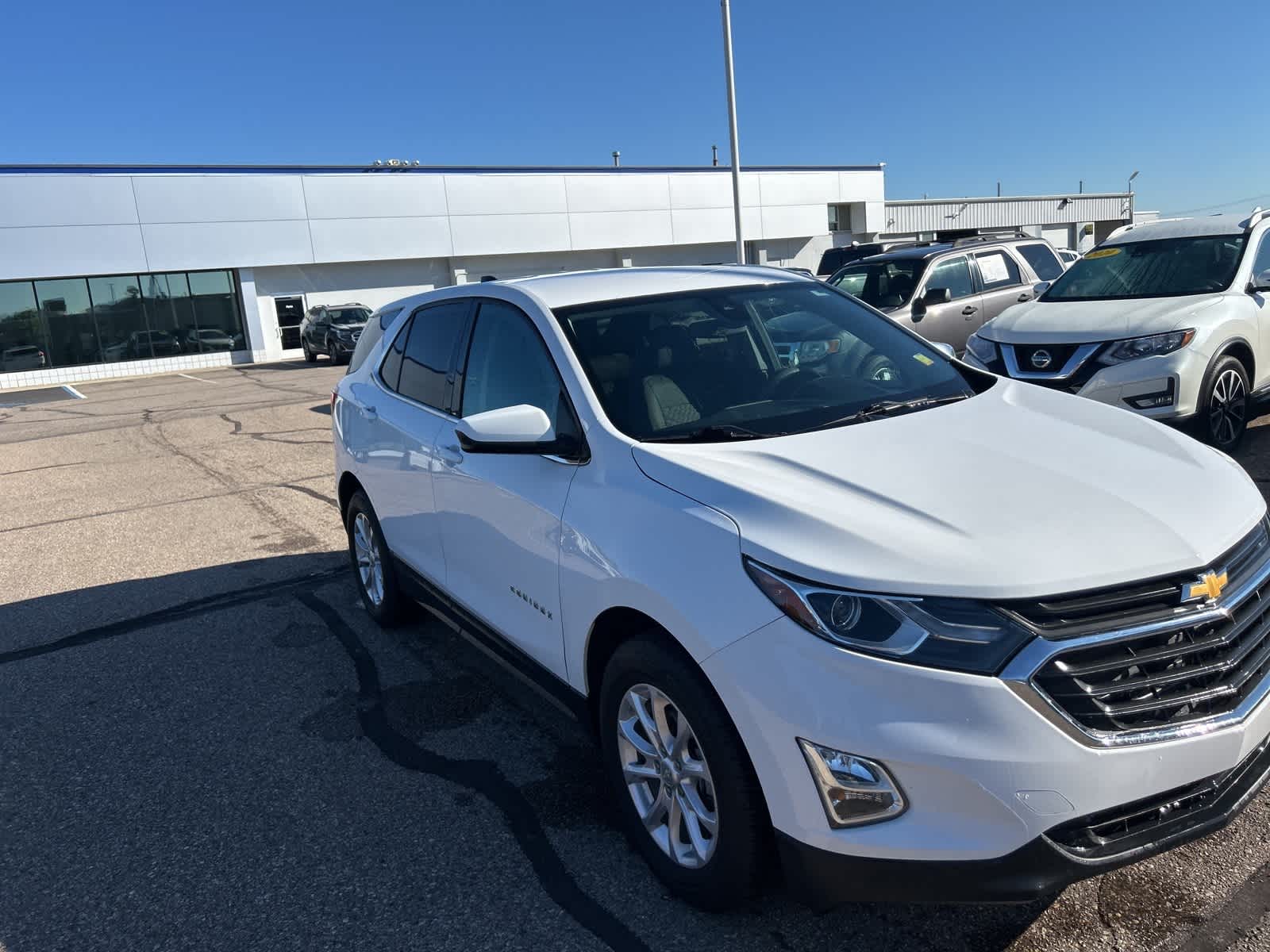 Thumbnail: 2020 Chevrolet Equinox - 4