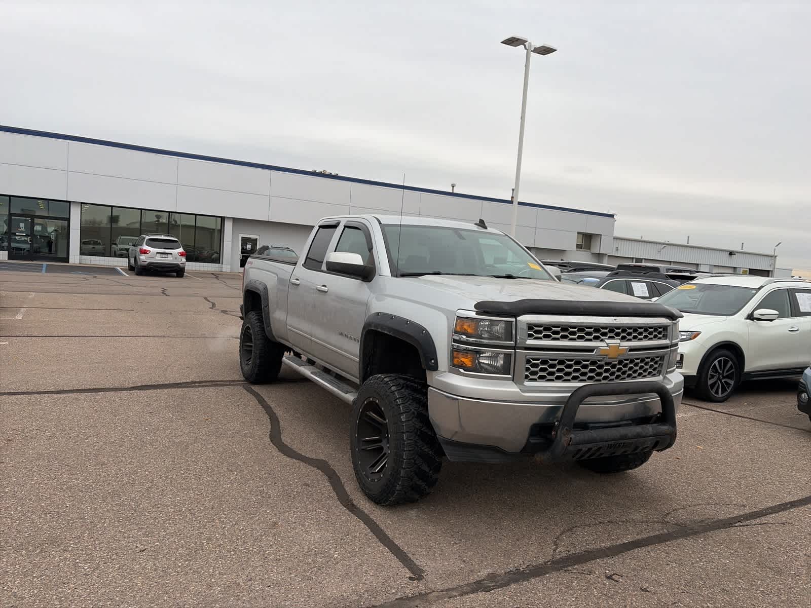 2015 Chevrolet Silverado 1500 LT photo 4