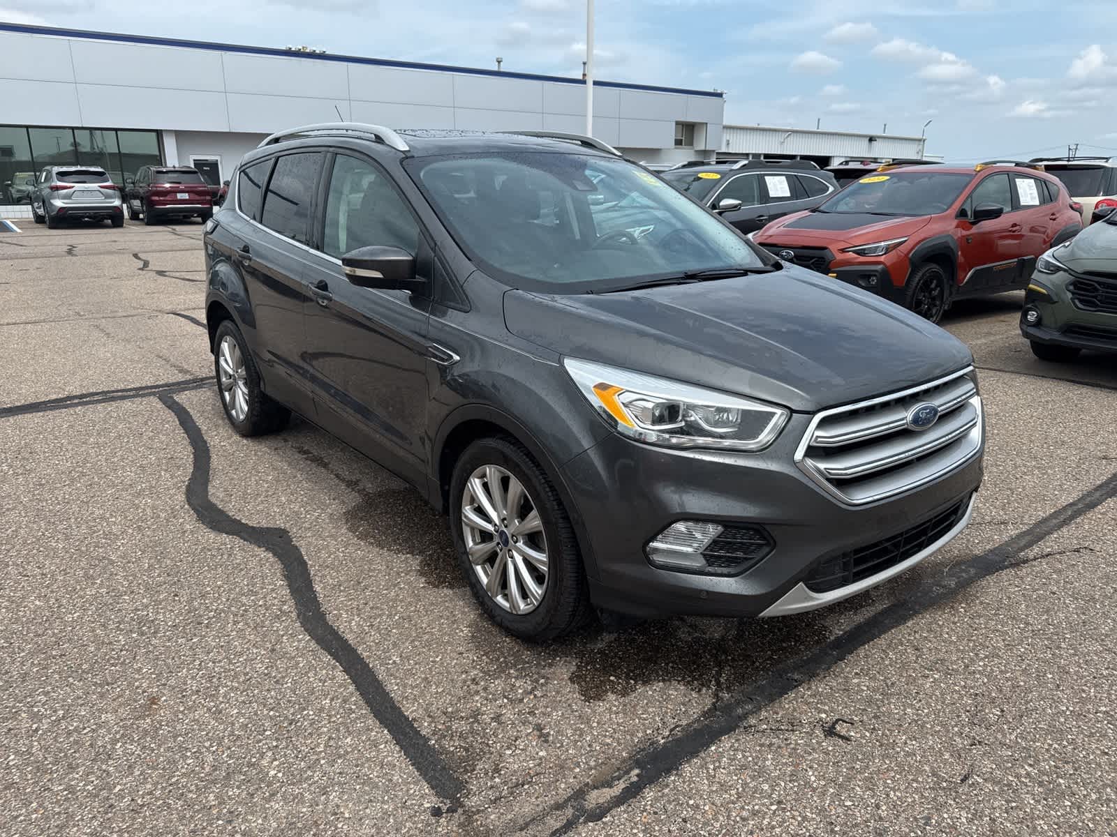 Thumbnail: 2017 Ford Escape - 4