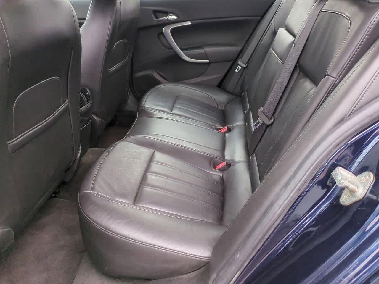 Thumbnail: 2011 Buick Regal - 19