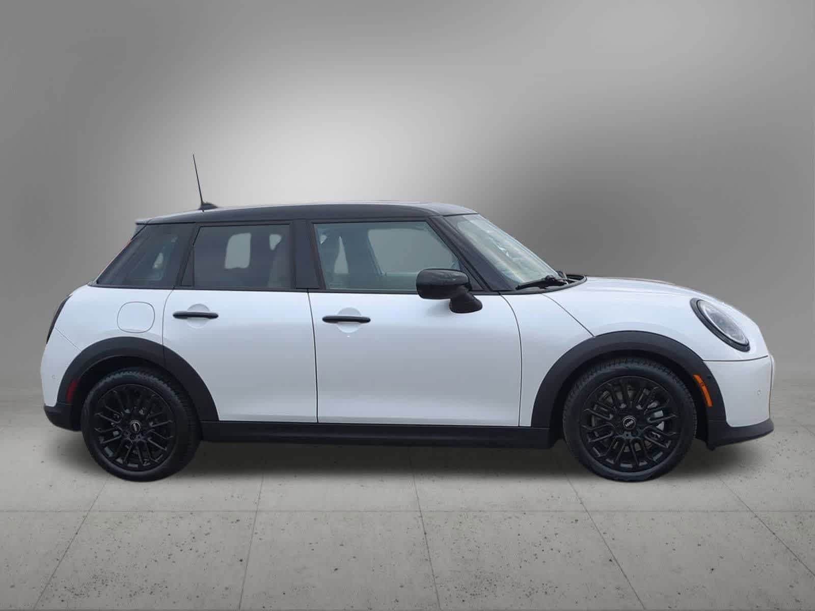 Thumbnail: 2025 MINI Cooper Hardtop - 7