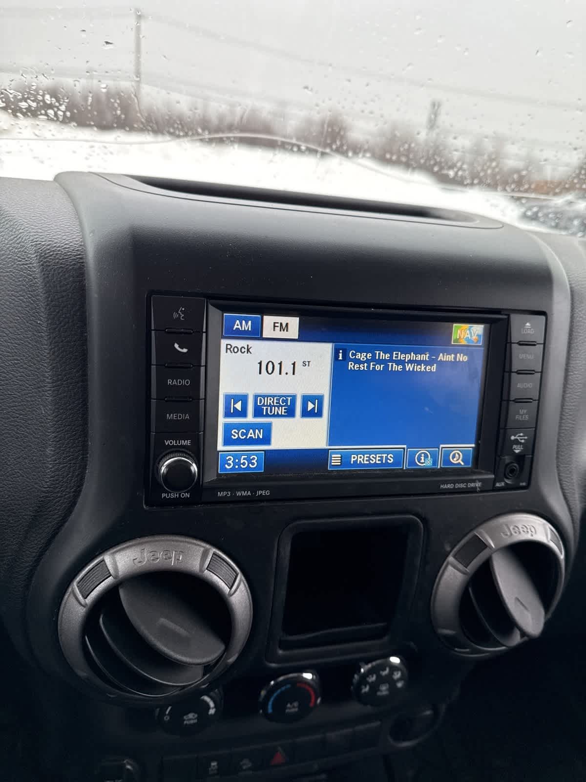 Thumbnail: 2012 Jeep Wrangler - 18