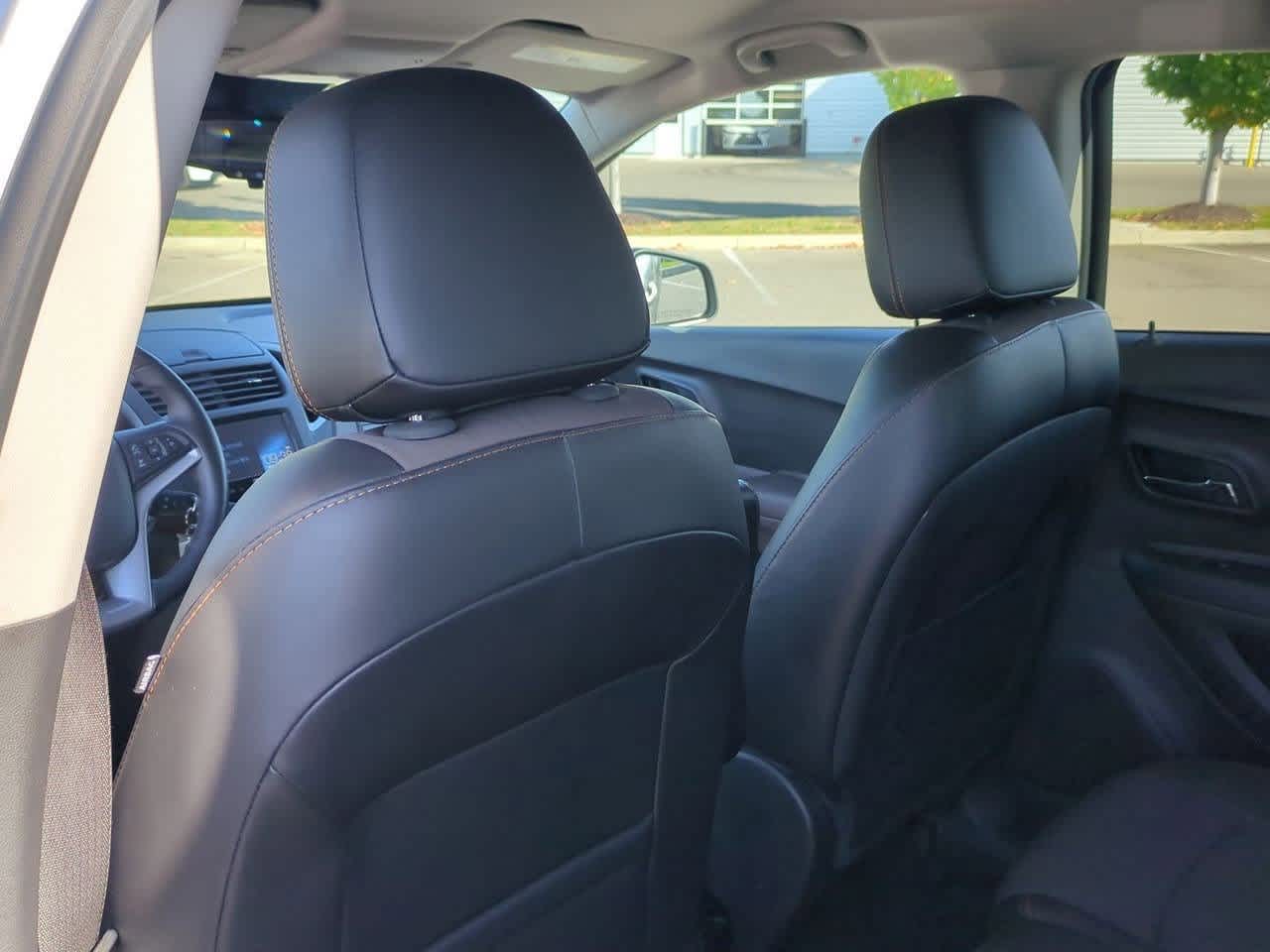 Thumbnail: 2016 Chevrolet Trax - 16