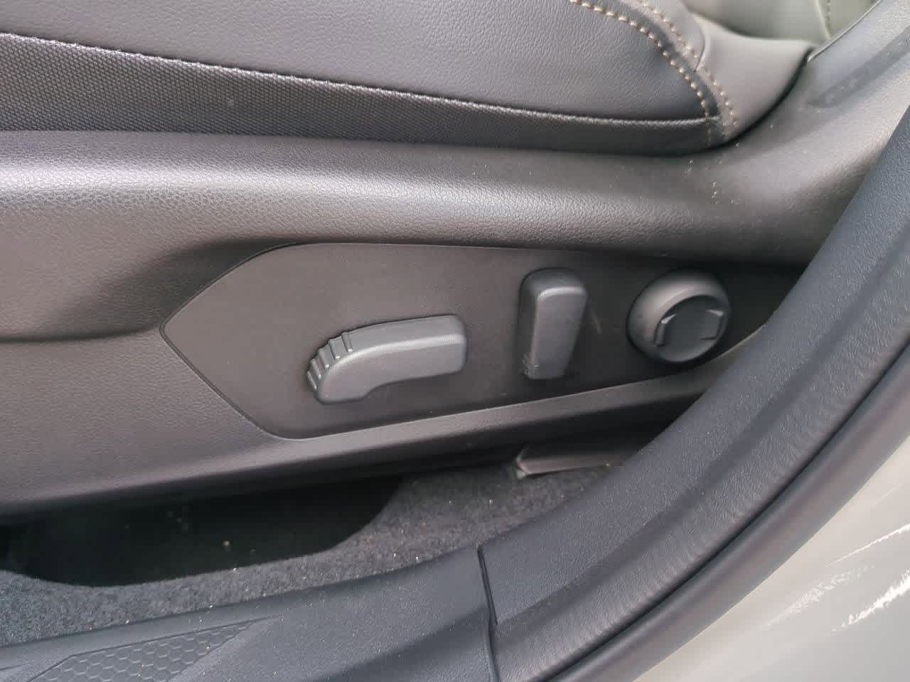 Thumbnail: 2026 Subaru Outback - 16