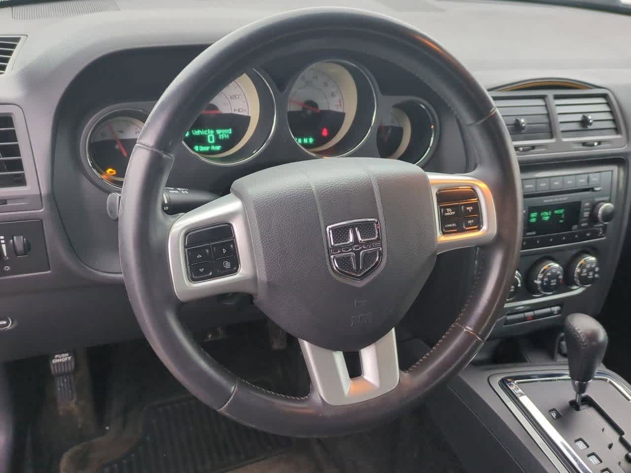 Thumbnail: 2014 Dodge Challenger - 19