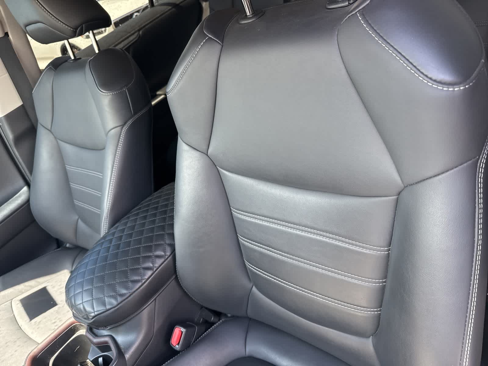 Thumbnail: 2021 Toyota RAV4 - 15