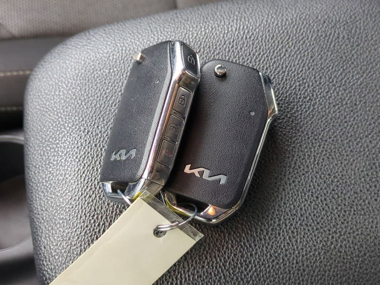 Thumbnail: 2022 Kia Forte - 31