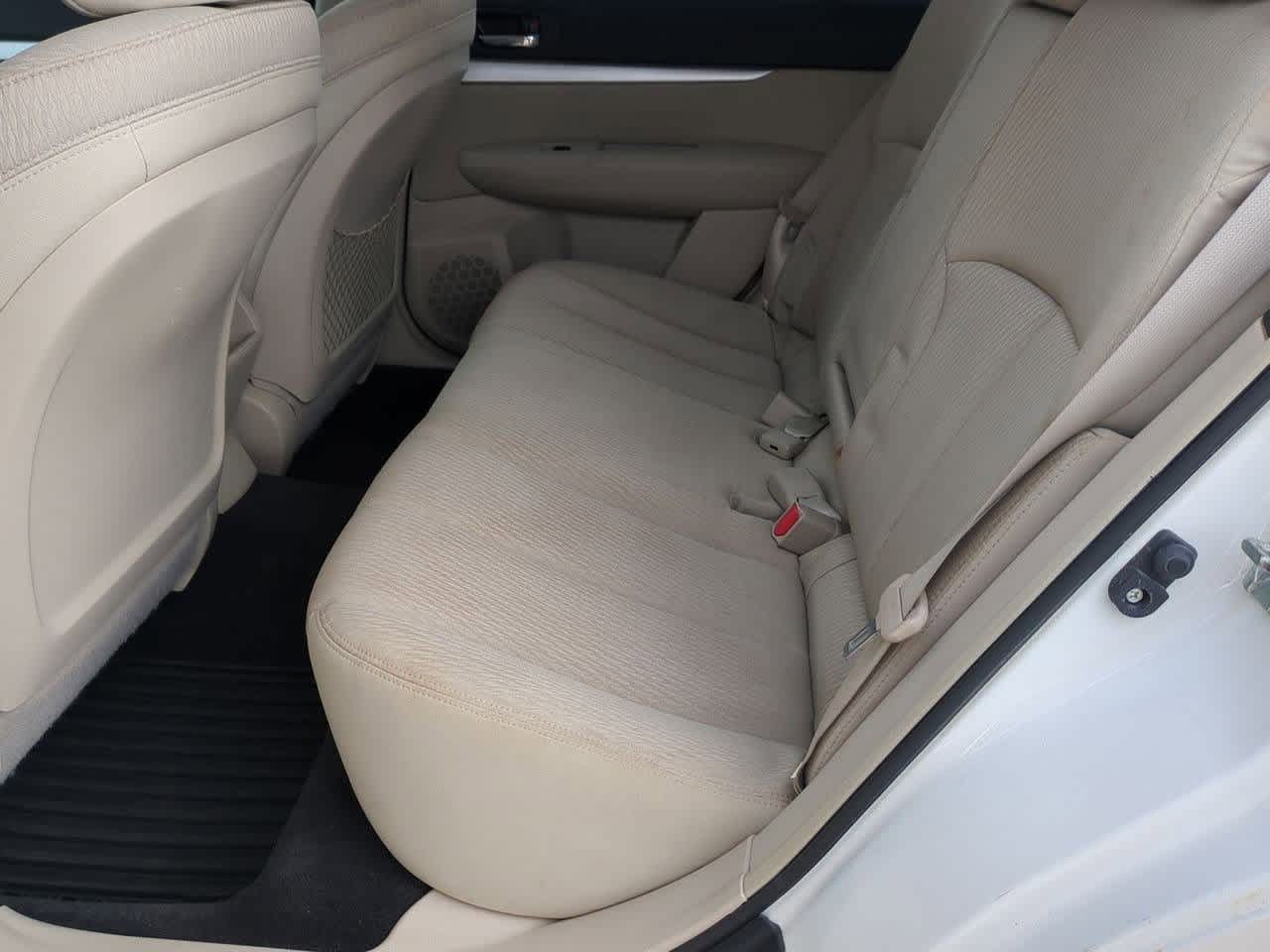 Thumbnail: 2011 Subaru Outback - 18