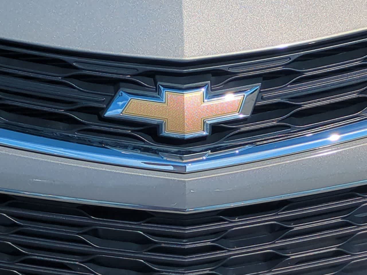Thumbnail: 2017 Chevrolet Cruze - 11