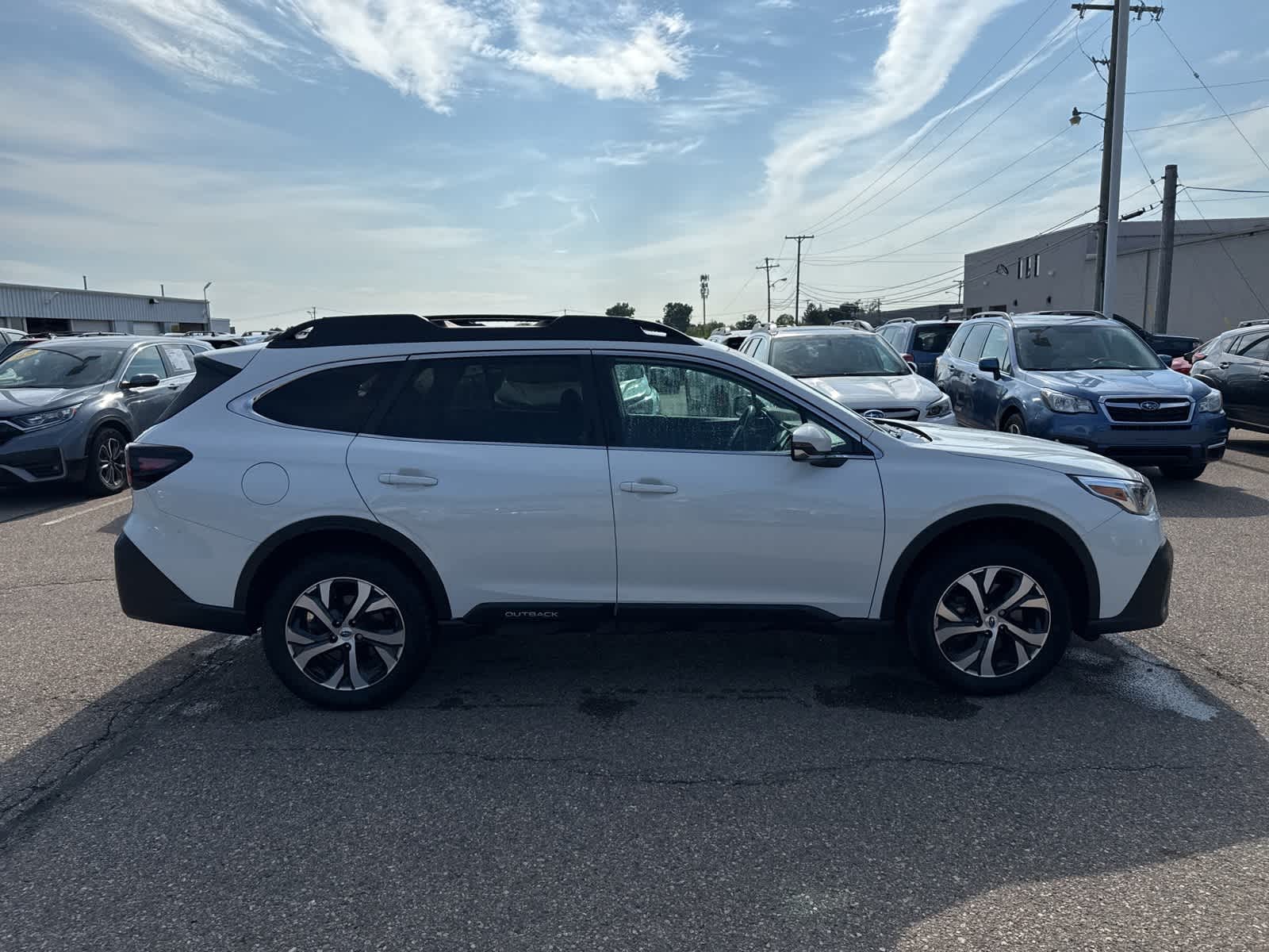 2022 Subaru Outback Limited 9