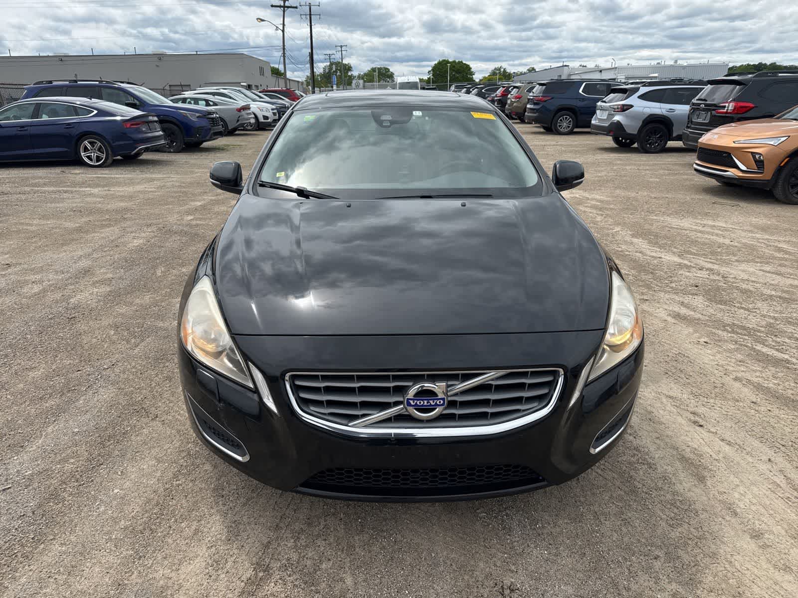 Thumbnail: 2013 Volvo S60 - 10