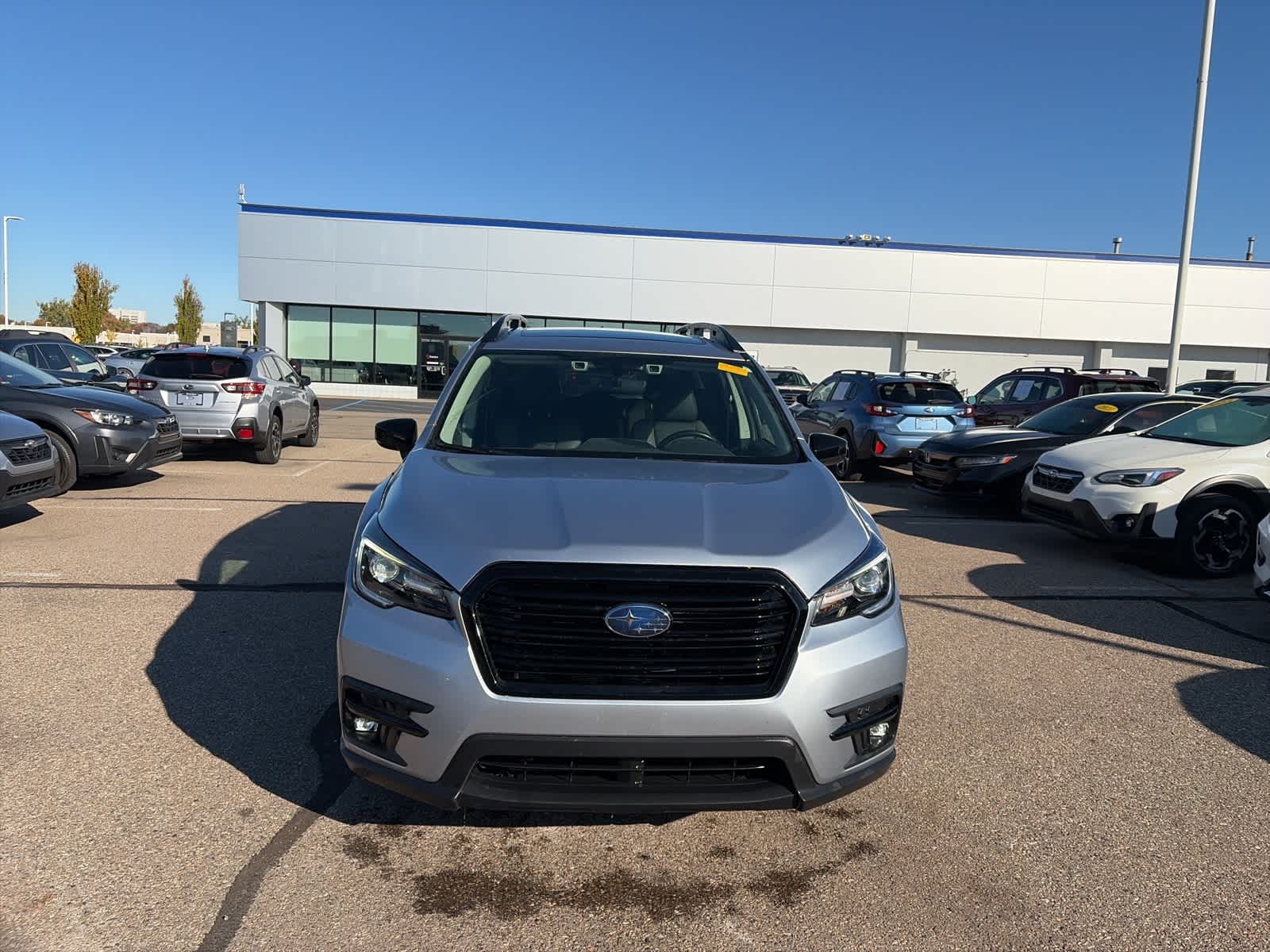 2022 Subaru Ascent Onyx Edition photo 2