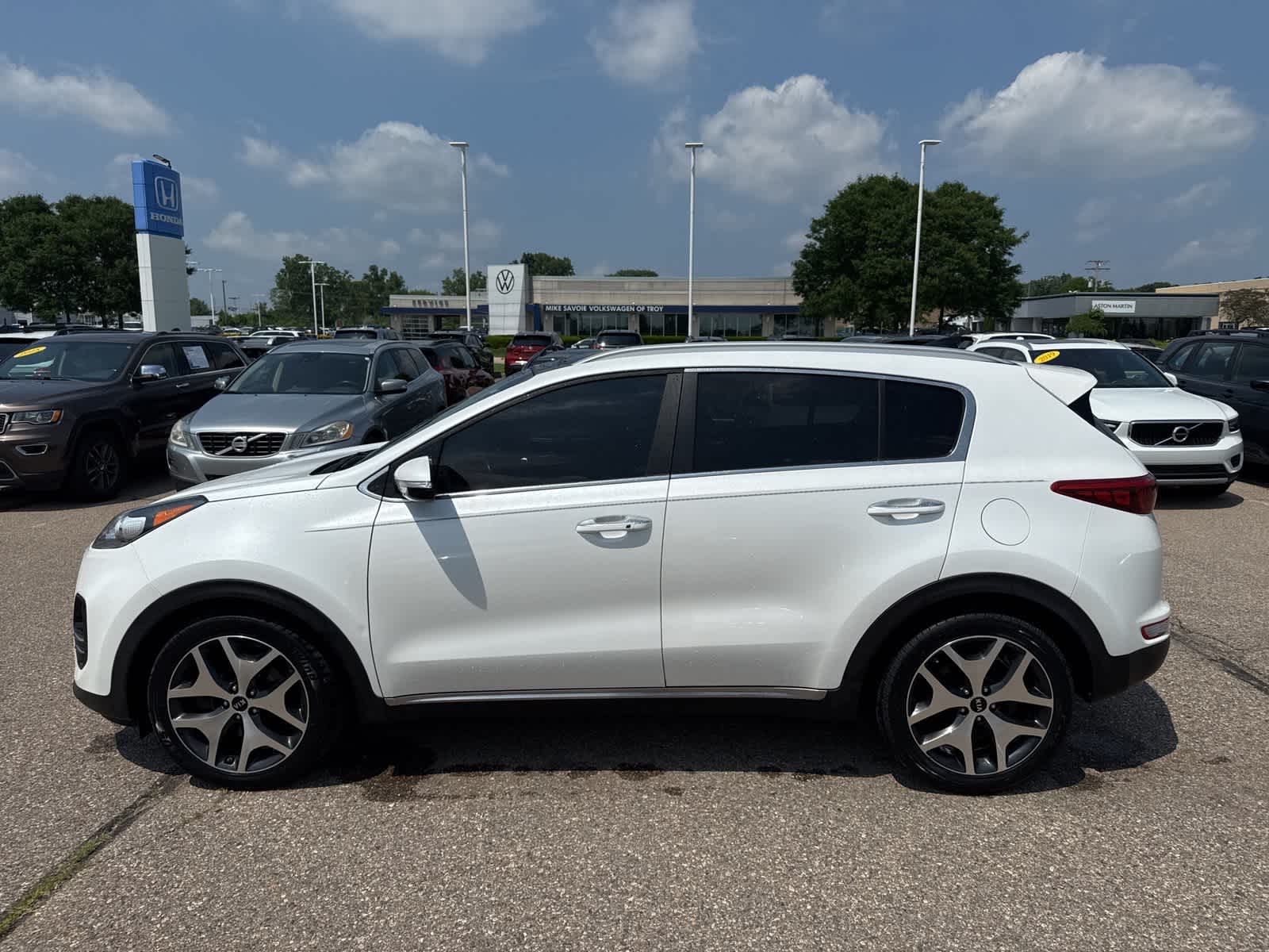Thumbnail: 2017 Kia Sportage - 12