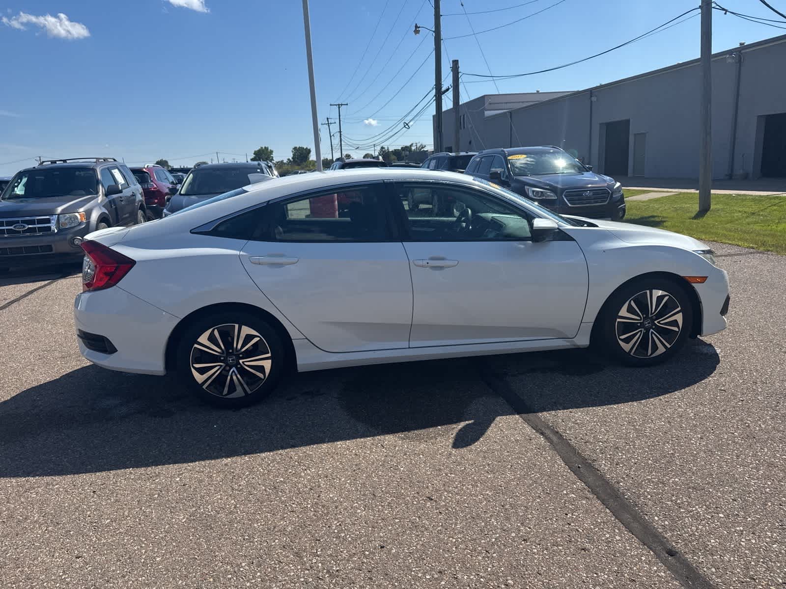 Thumbnail: 2017 Honda Civic - 4