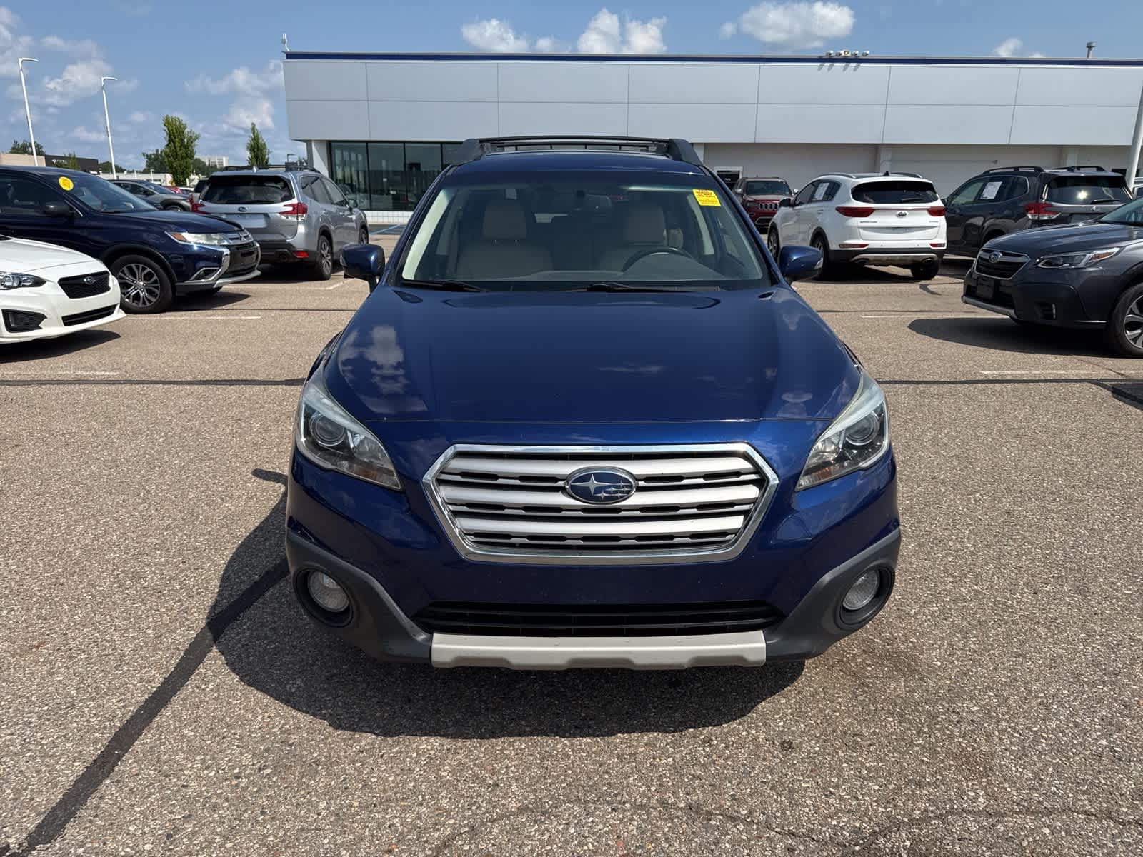 Thumbnail: 2015 Subaru Outback - 10