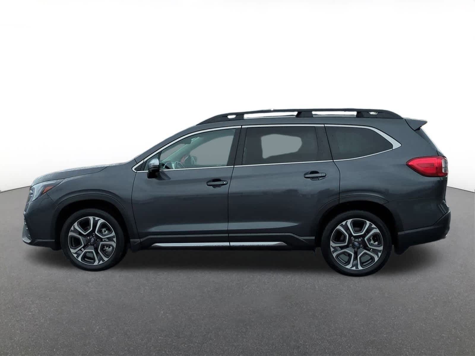 2023 Subaru Ascent Limited photo 3