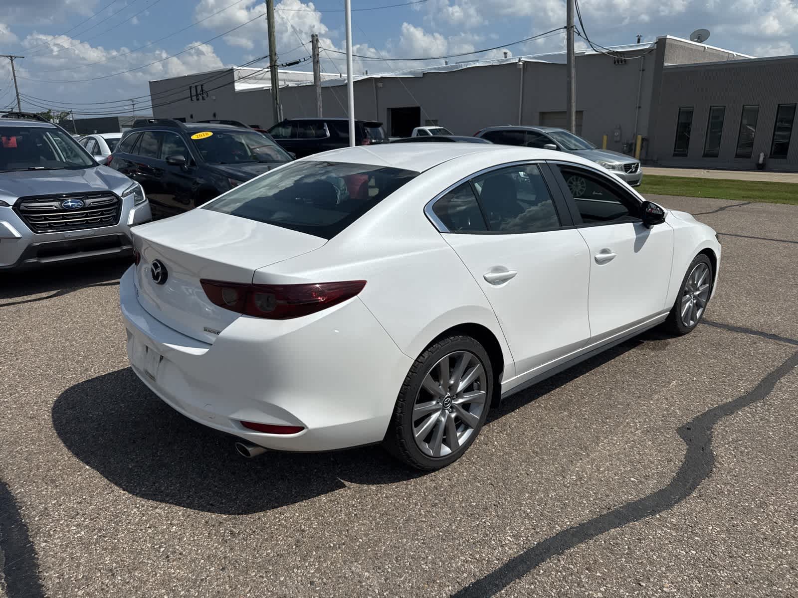 Thumbnail: 2021 Mazda Mazda3 - 3