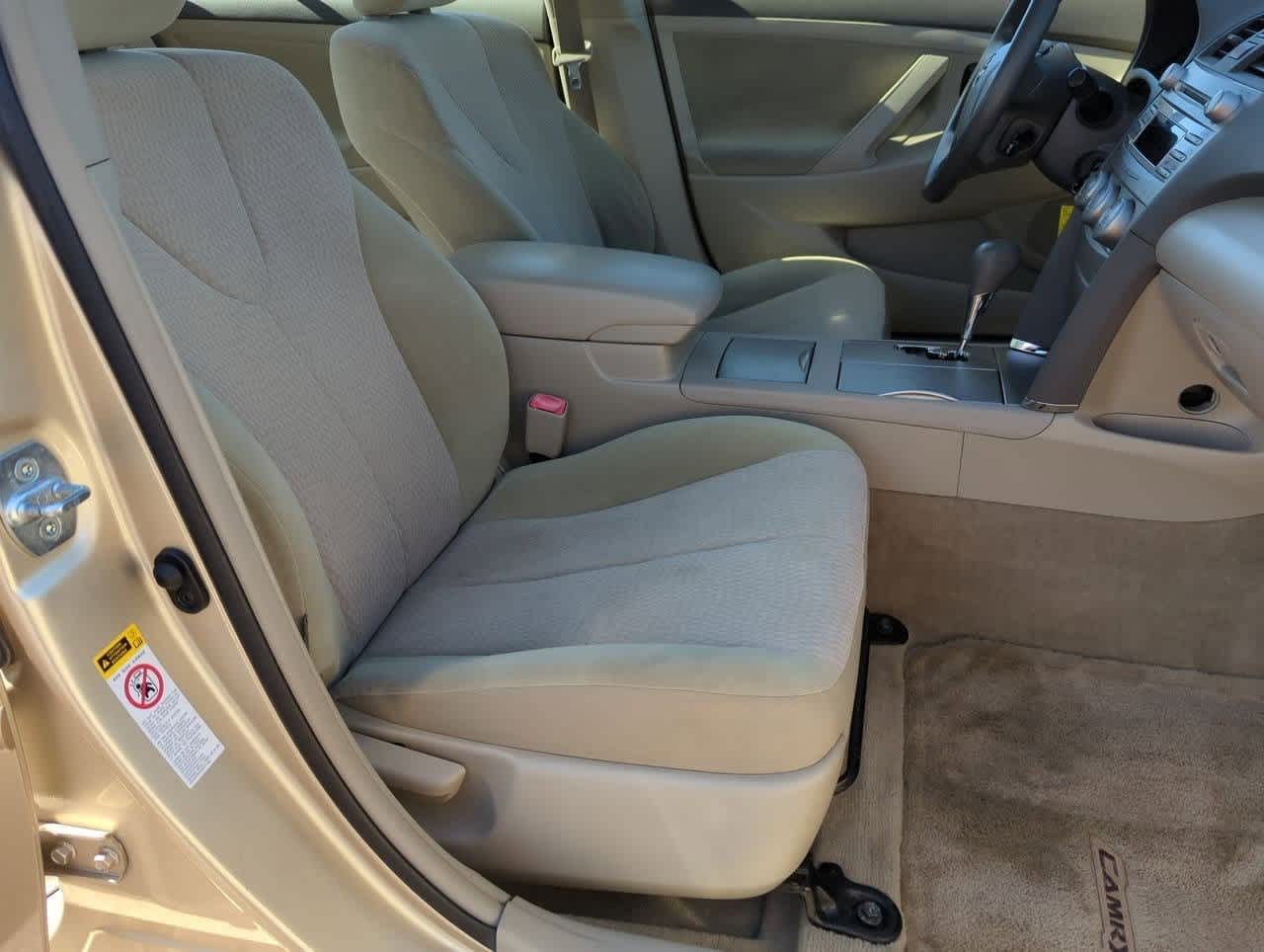 Thumbnail: 2010 Toyota Camry - 21