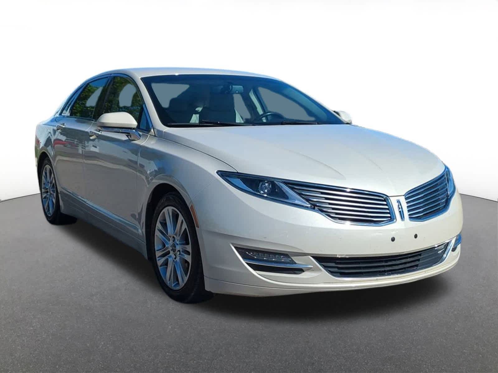 Thumbnail: 2016 Lincoln MKZ - 8
