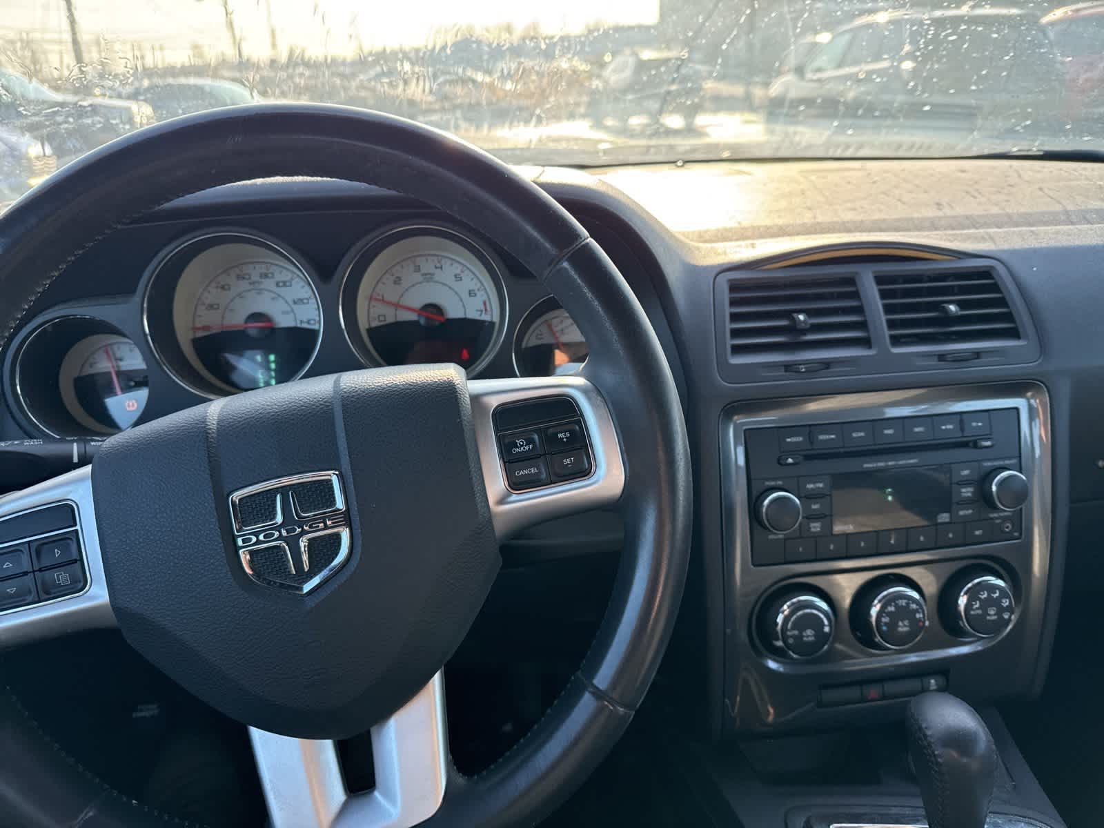 Thumbnail: 2014 Dodge Challenger - 18