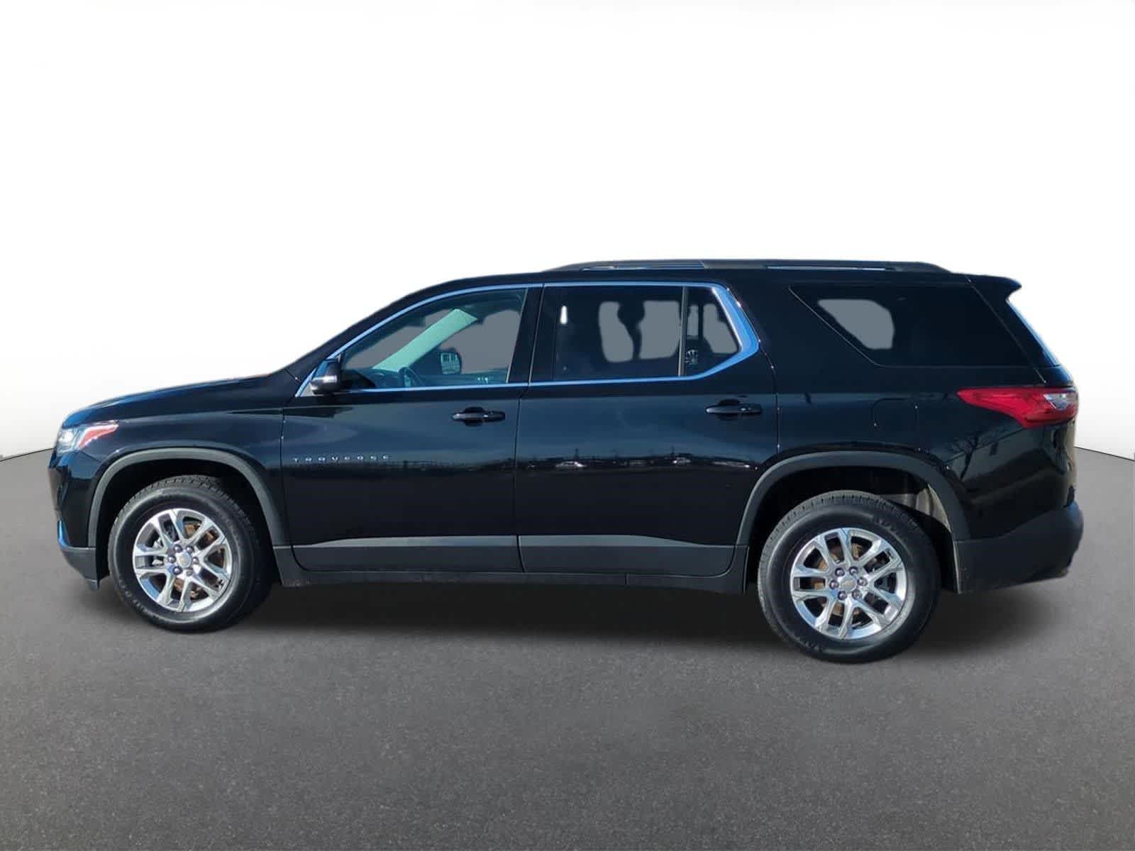 Thumbnail: 2021 Chevrolet Traverse - 3