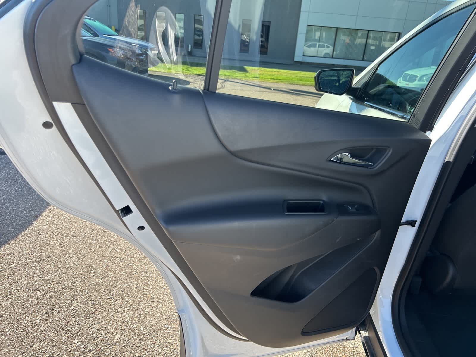 Thumbnail: 2020 Chevrolet Equinox - 17