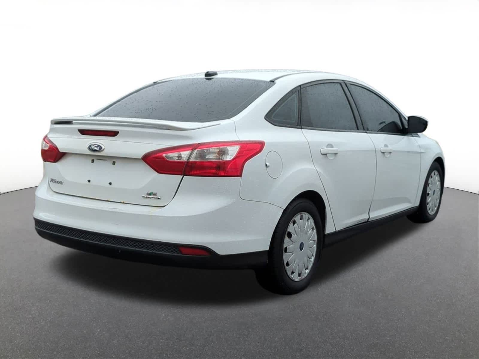 Thumbnail: 2014 Ford Focus - 6