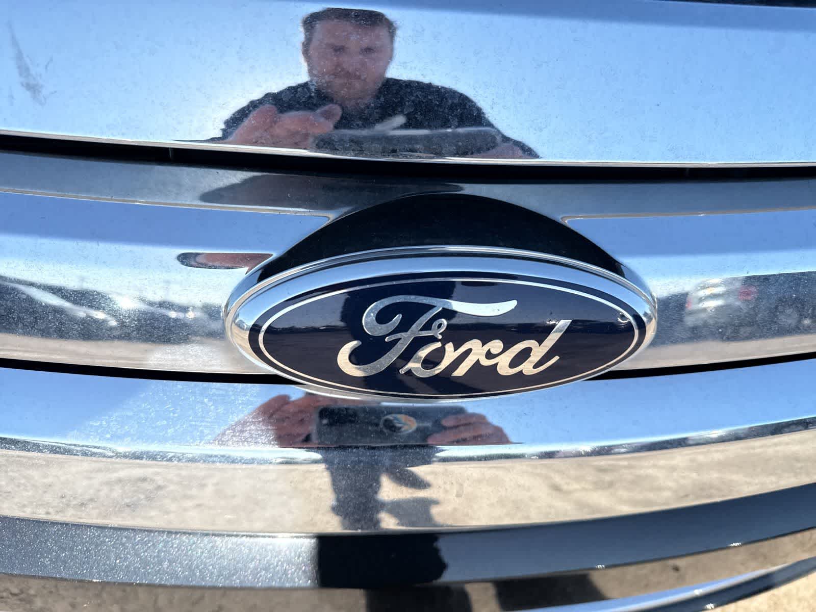 Thumbnail: 2012 Ford Fusion - 11