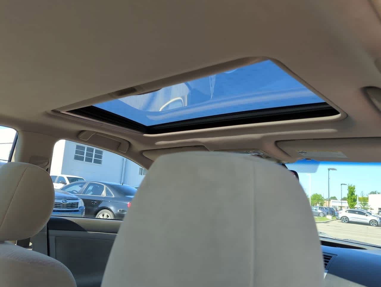 Thumbnail: 2010 Toyota Camry - 20