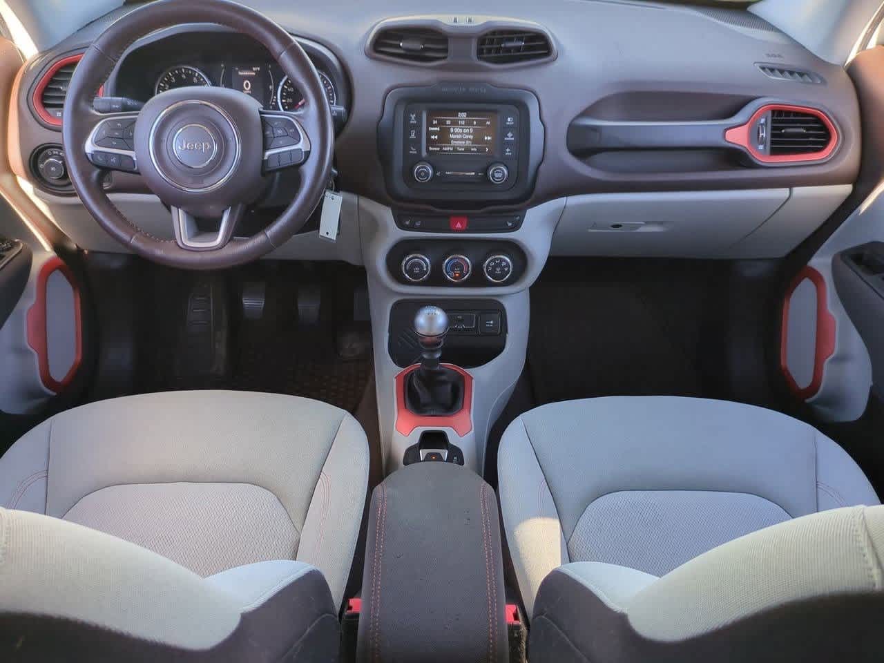 Thumbnail: 2016 Jeep Renegade - 14