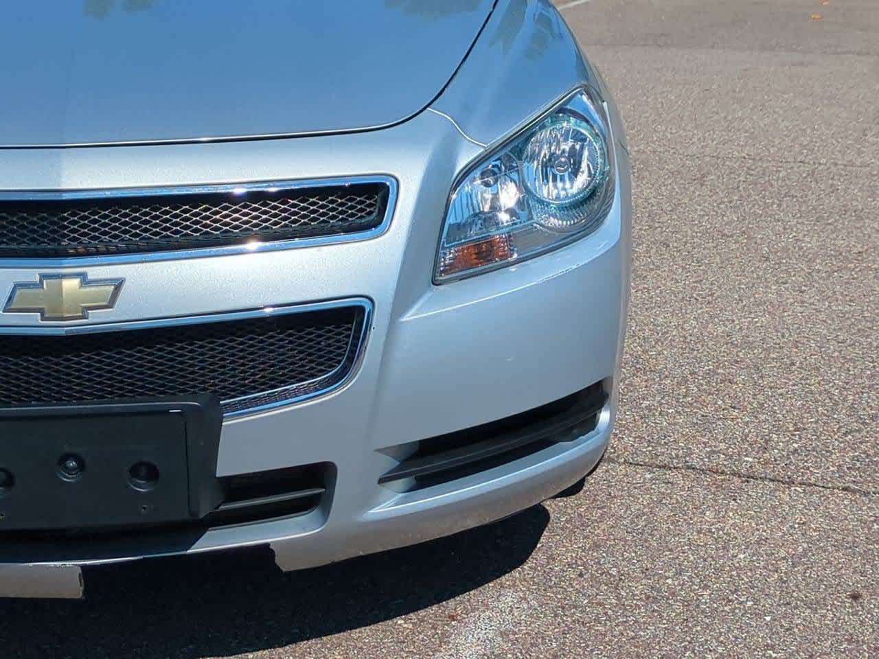 2011 Chevrolet Malibu 1LS - Photo 10