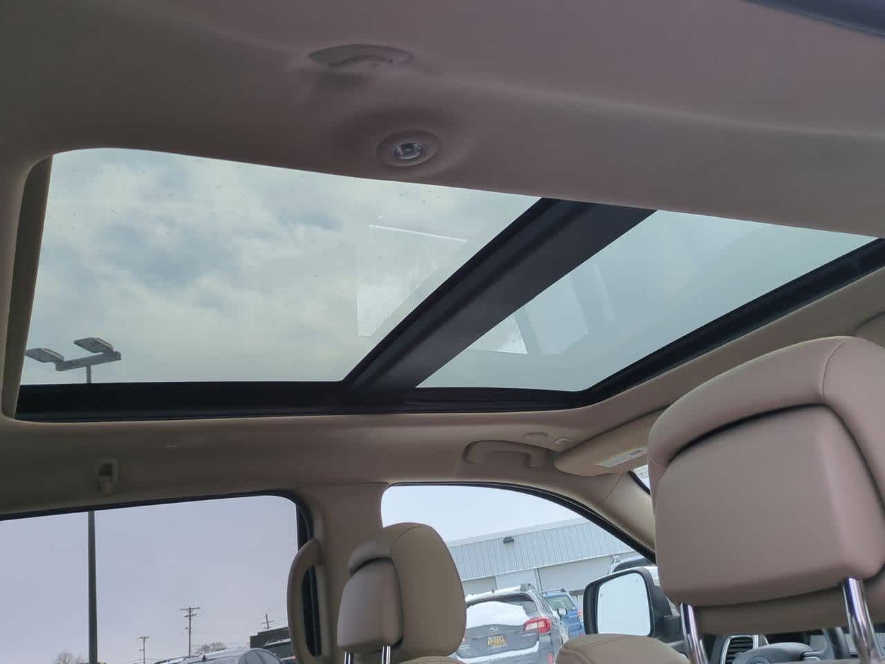 Thumbnail: 2020 Jeep Grand Cherokee - 21