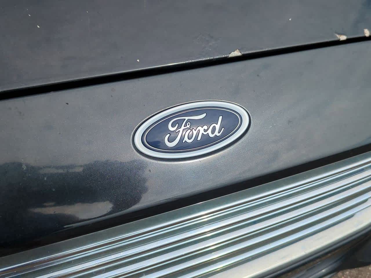 Thumbnail: 2013 Ford Fusion - 10
