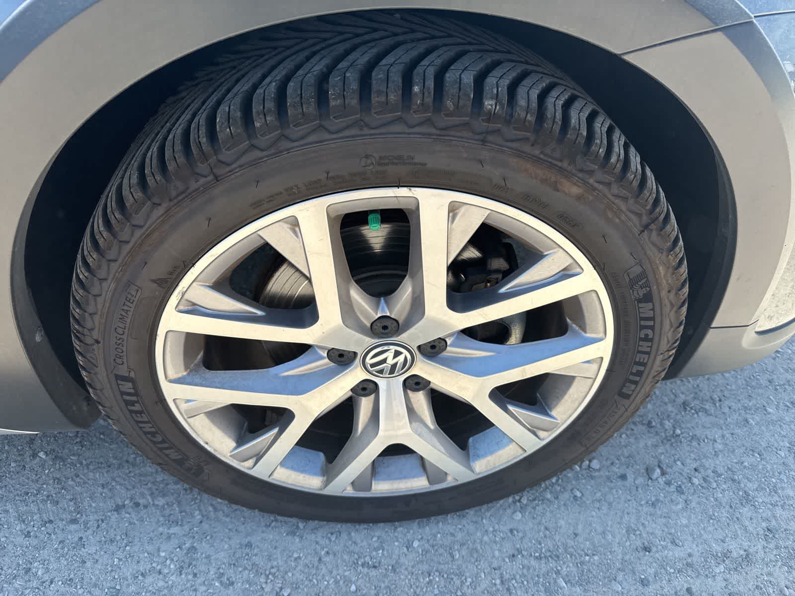 Thumbnail: 2019 Volkswagen Golf - 5