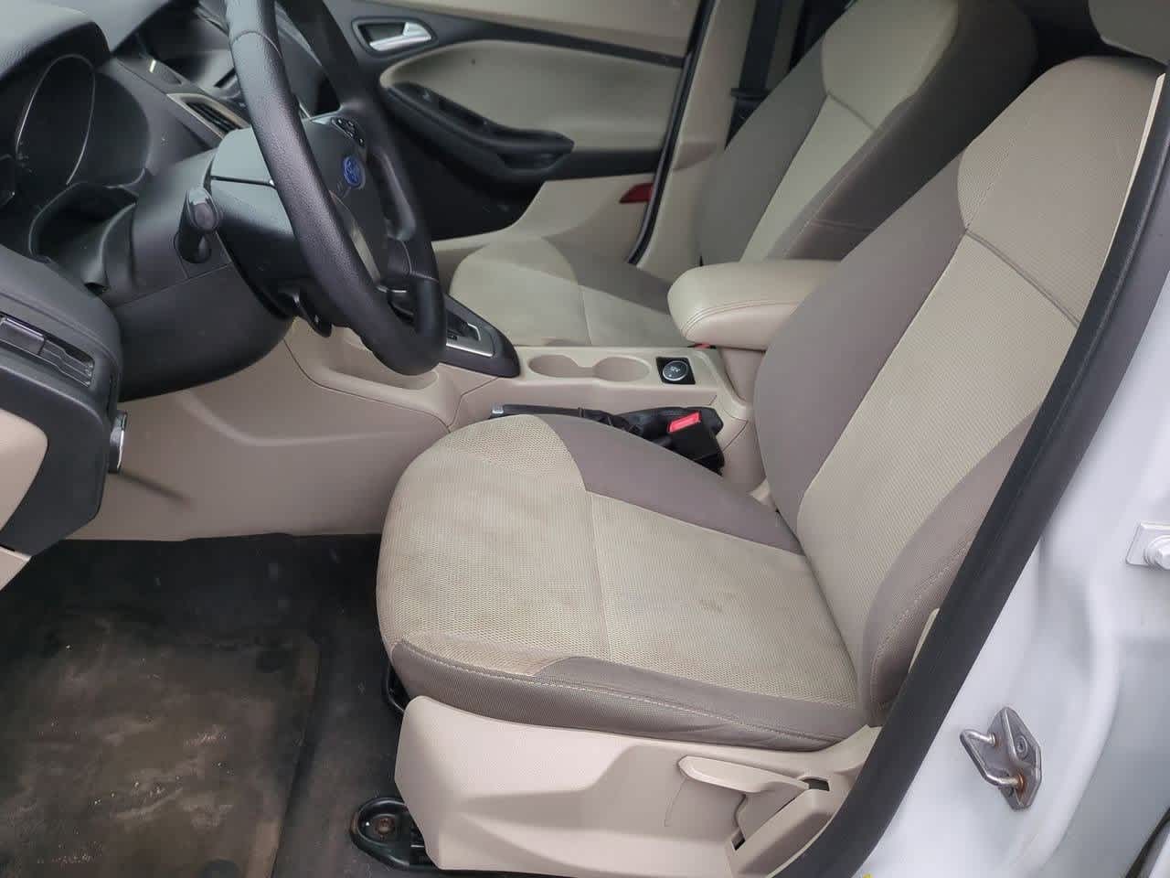 Thumbnail: 2014 Ford Focus - 14