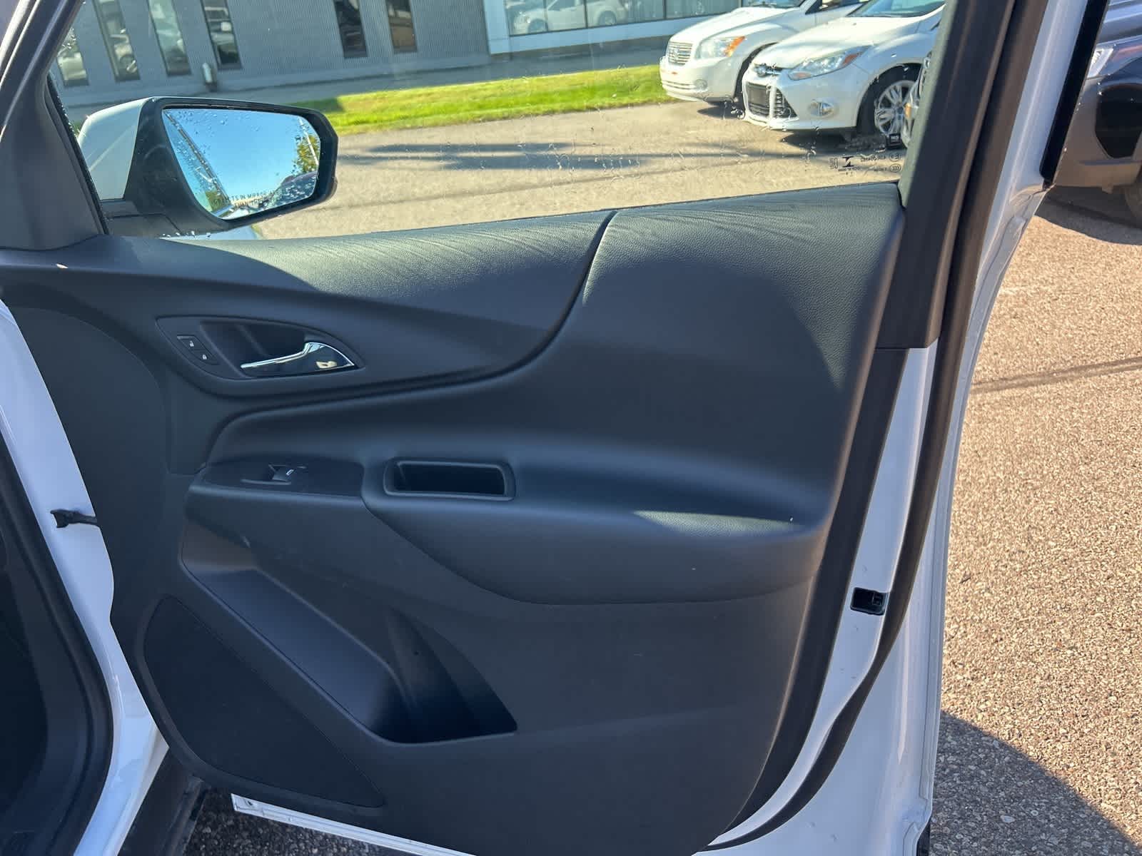 Thumbnail: 2020 Chevrolet Equinox - 18