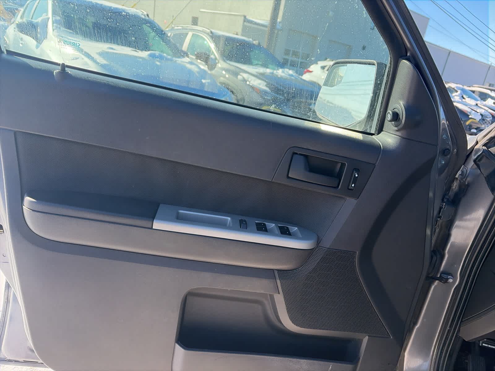 Thumbnail: 2011 Ford Escape - 12