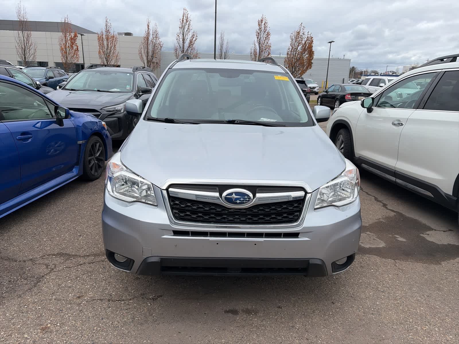 2015 Subaru Forester 2.5i Limited photo 2