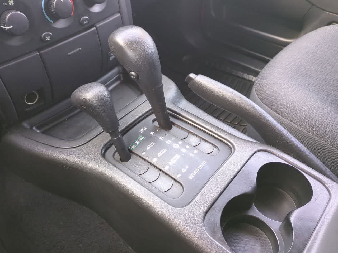 Thumbnail: 2002 Jeep Grand Cherokee - 29